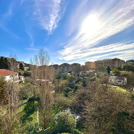 Spacious 3-room With Large Terrace Appartement Toga