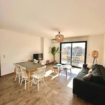 Spacious 3-room With Large Terrace Appartement